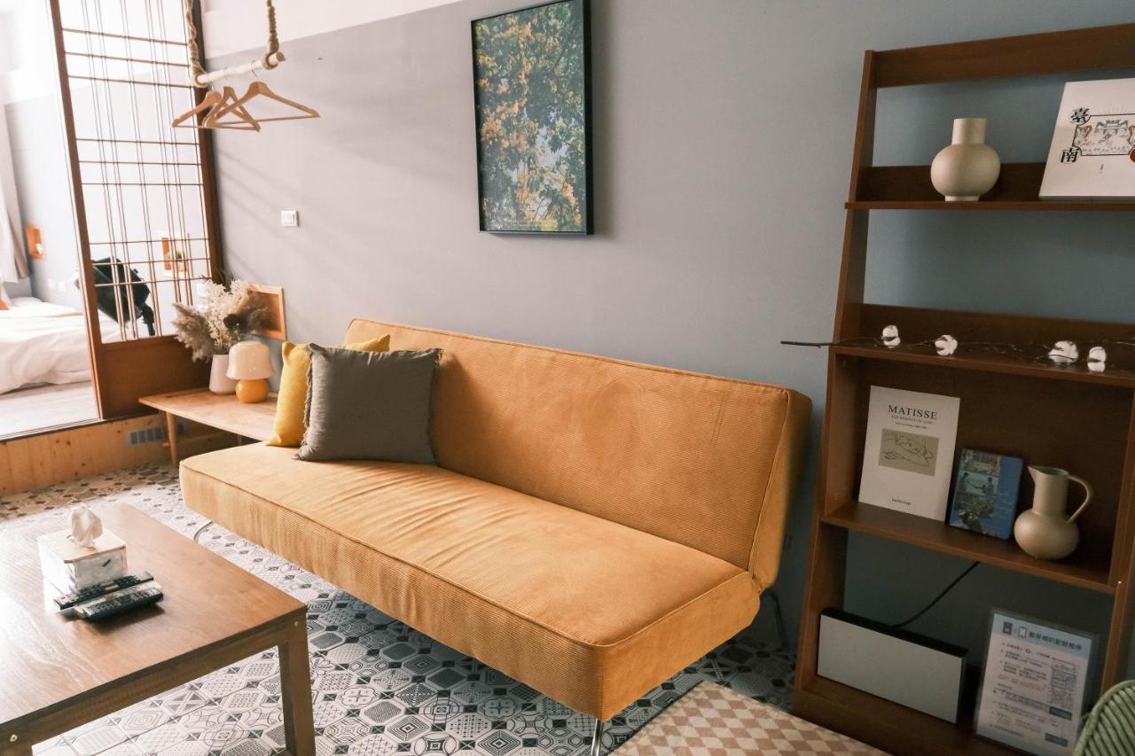 South Gate Home Stay Tainan Eksteriør billede